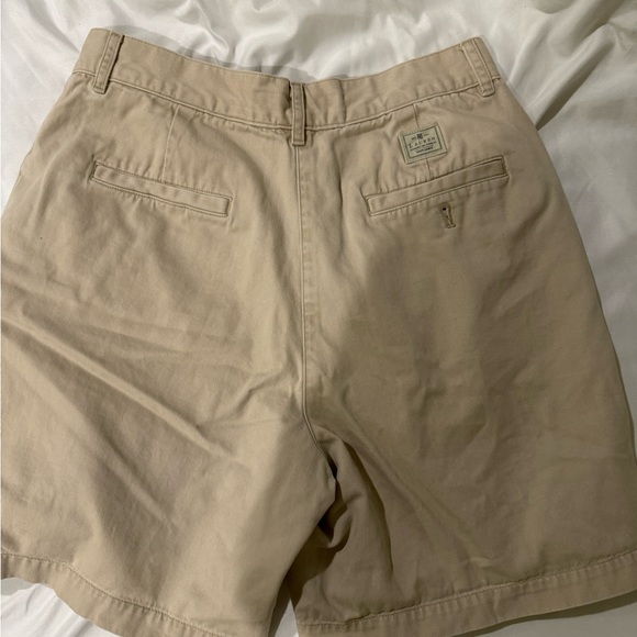 Women’s Vintage Ralph Lauren khaki shorts - Picture 2 of 4